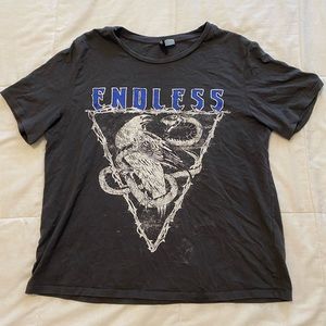 Cute graphic tshirt!